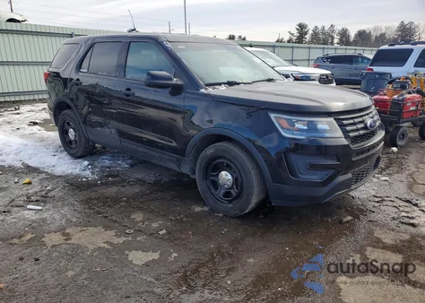 2016 Ford Explorer Police Interceptor z USA, uszkodzony, nr VIN 1FM5K8AR0GGD16877